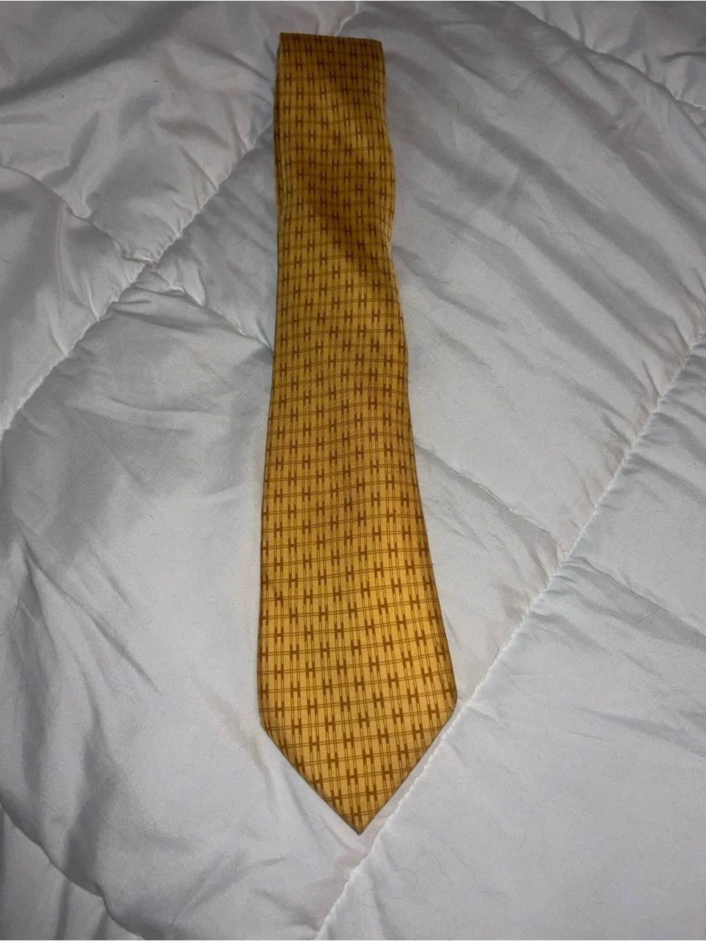 Hermes Yellow and Gold Patterned 100% Silk Tie